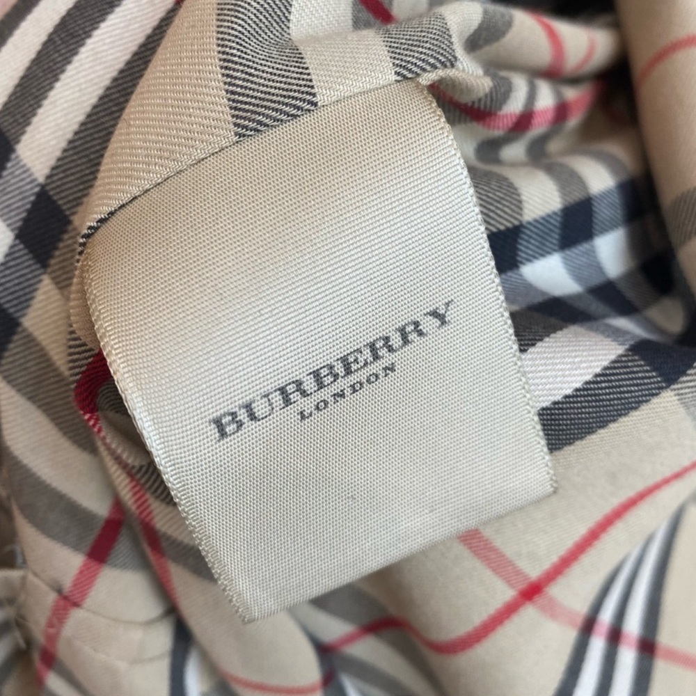 Burberry Men’s Black Long Waterloo Heritage Trench Coat, Size 34 - Picture 6 of 16